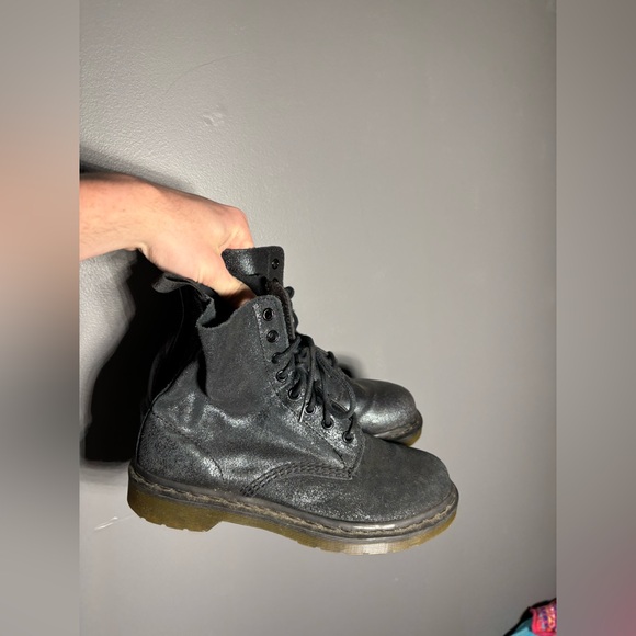 Dr. Martens Metallic Pascal 1460 Women’s Size 8 - Picture 2 of 9